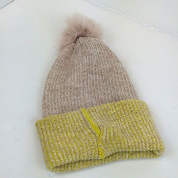 Tan / green color block knit beanie with faux fur Pom - Picture 2 of 5